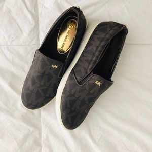 Michael Korda slip ons